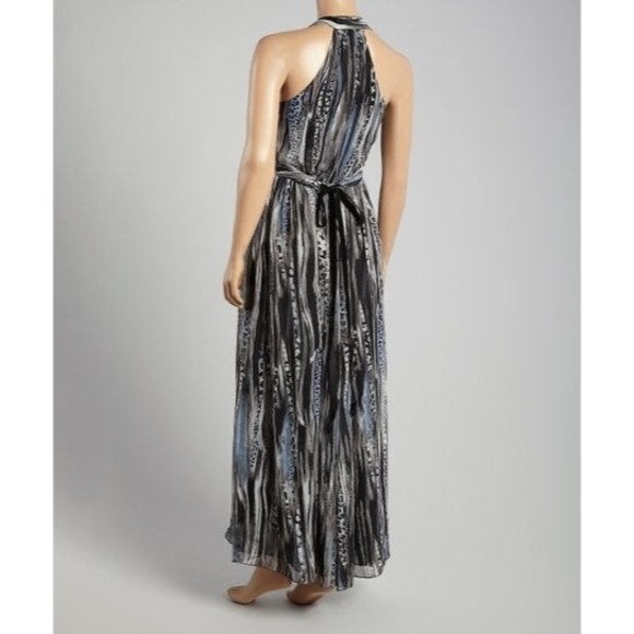 Areve Dress - Picture 2 of 12